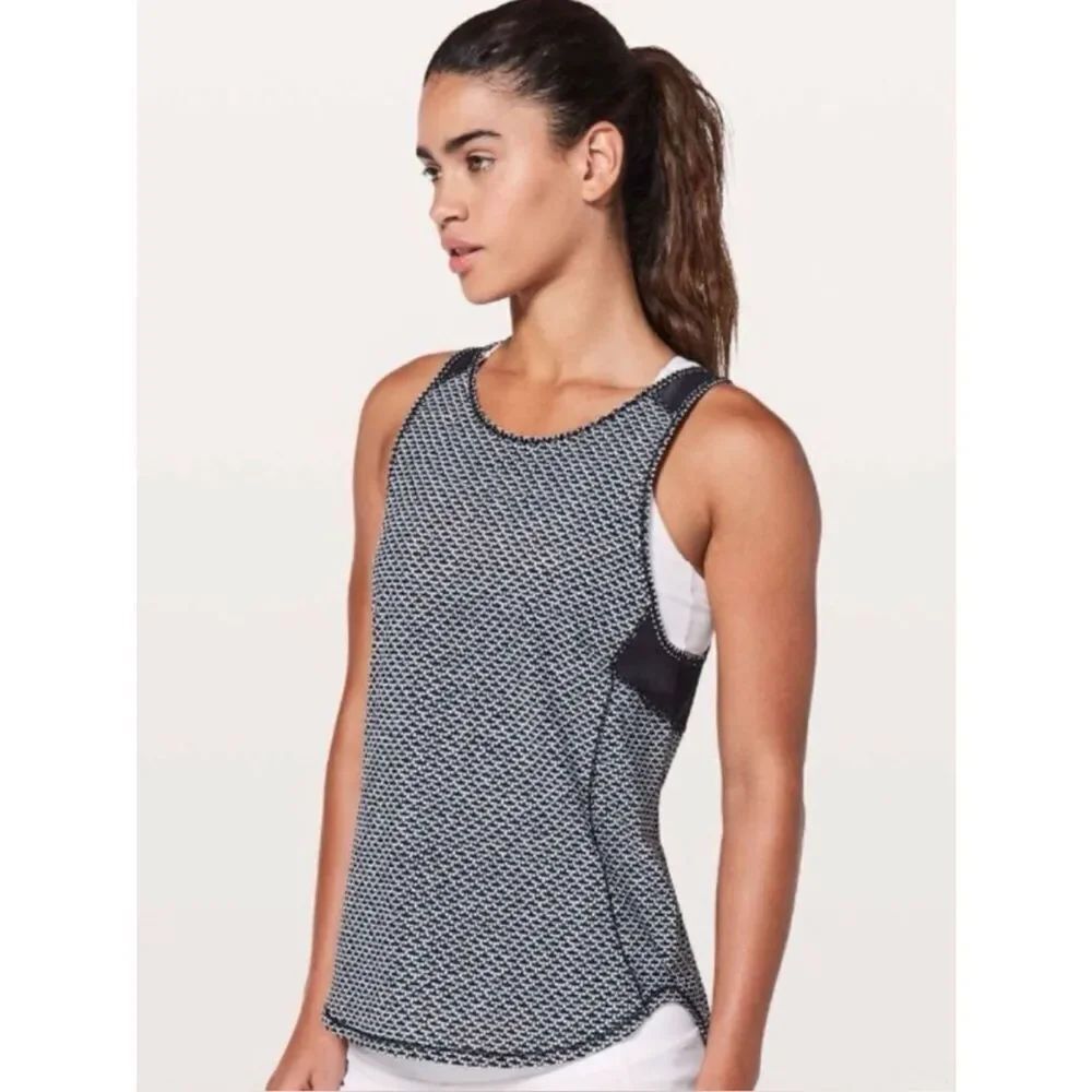 Lululemon SCULPT II Black Geometric Breathable Mesh Tank Top